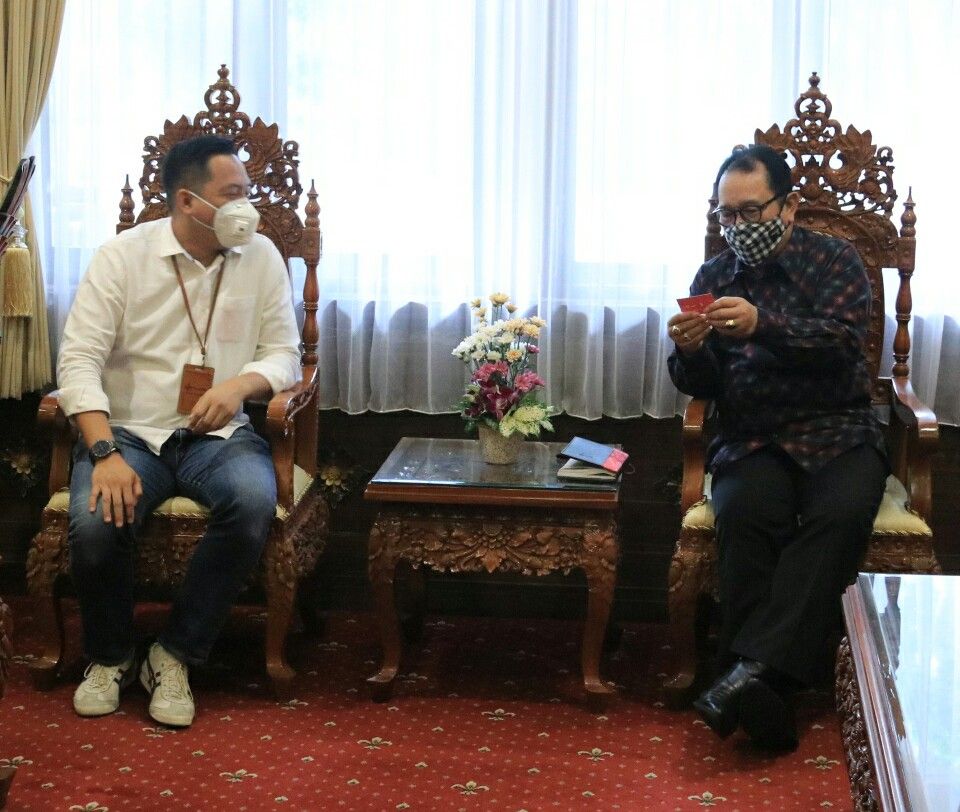 podiumnews.com-Bali Provinsi Pertama Terima Bantuan Paket Merdeka Belajar Telkomsel
